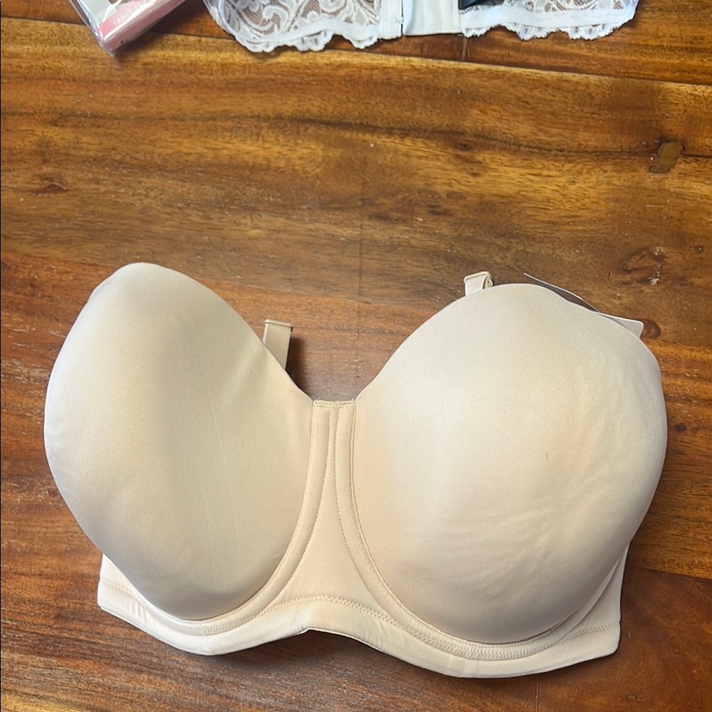 Wacoal 854119 Wacoal womens Red Carpet Strapless Bra 36I
